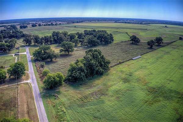7.5 Acres of Residential Land for Sale in Bonham, Texas