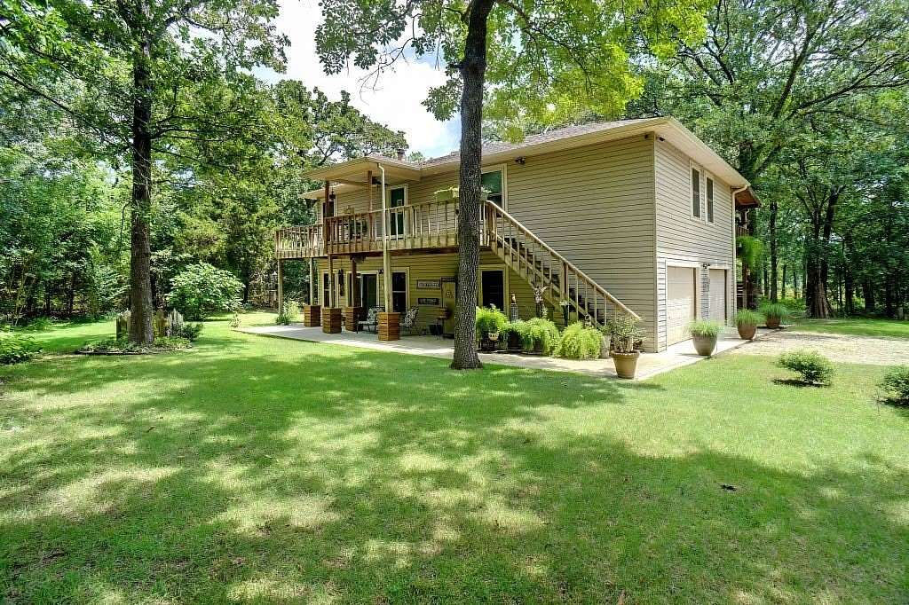 25 Acres of Recreational Land with Home for Sale in Yantis, Texas