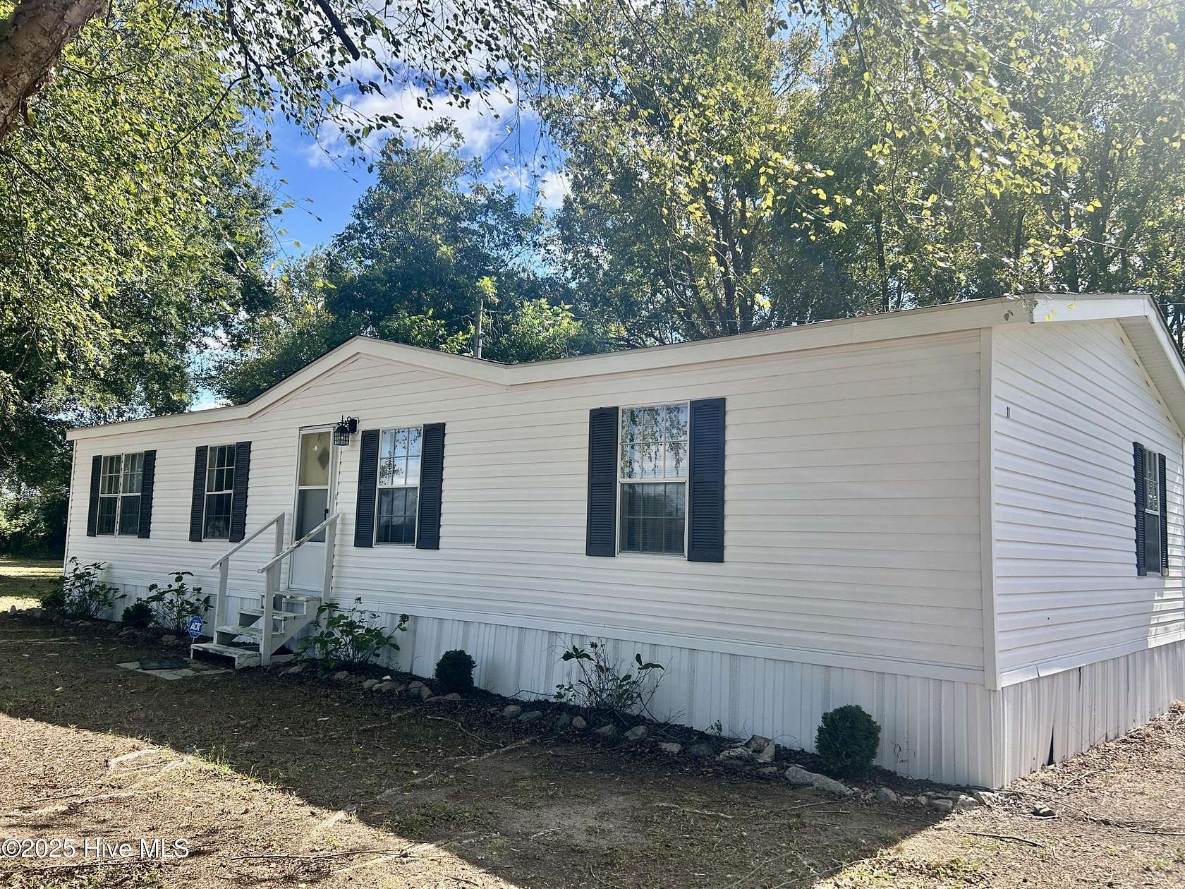 2.45 Acres of Residential Land with Home for Sale in Scotland Neck, North Carolina