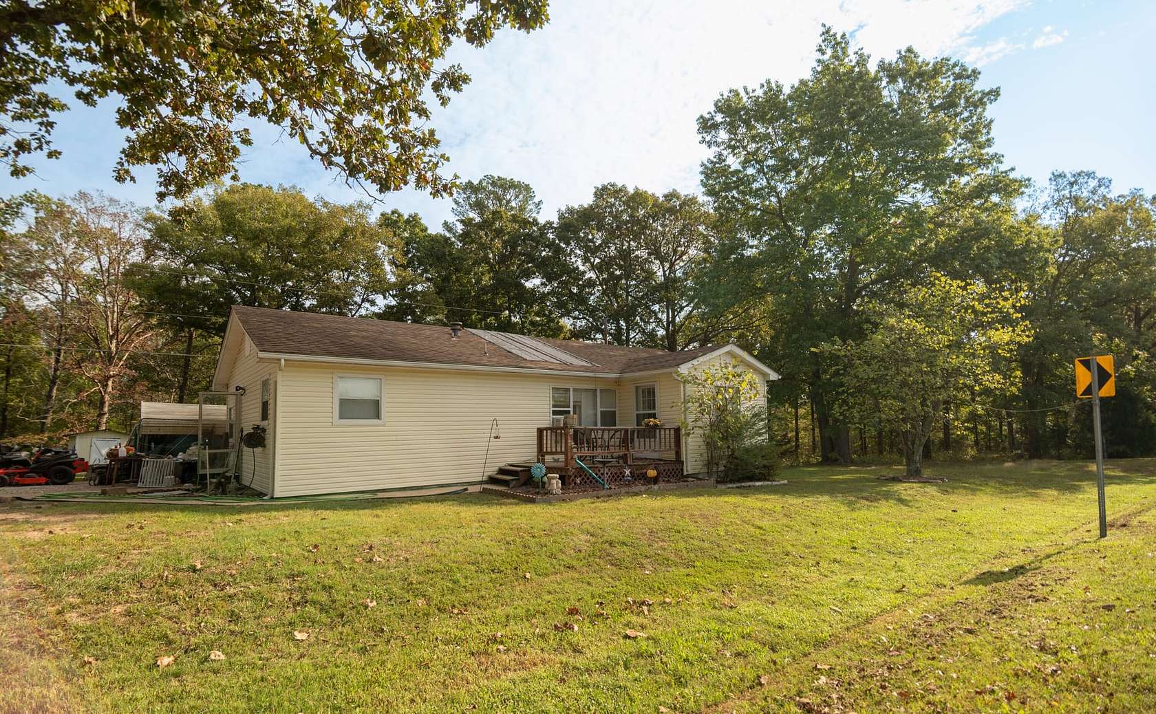 5.4 Acres of Residential Land with Home for Sale in Poplar Bluff, Missouri