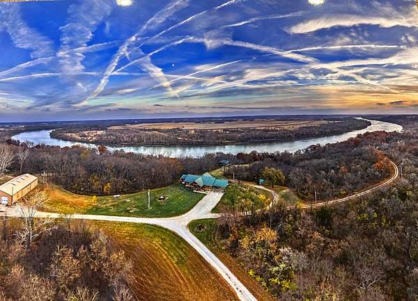 29 Acres of Recreational Land with Home for Sale in Wathena, Kansas