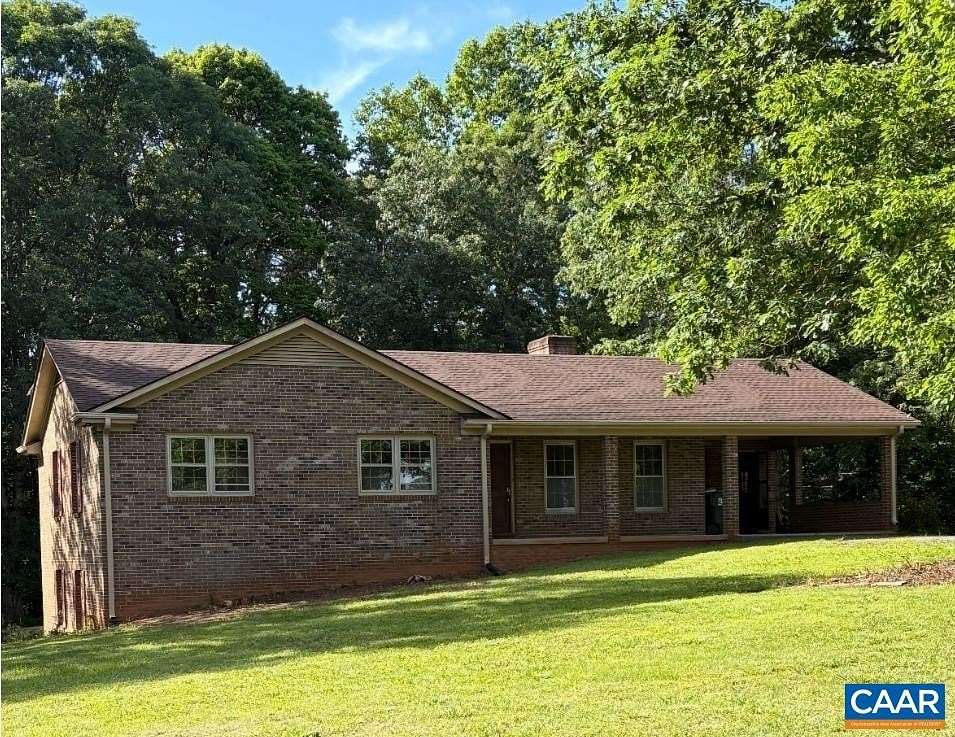 2.5 Acres of Residential Land with Home for Sale in Ruckersville, Virginia