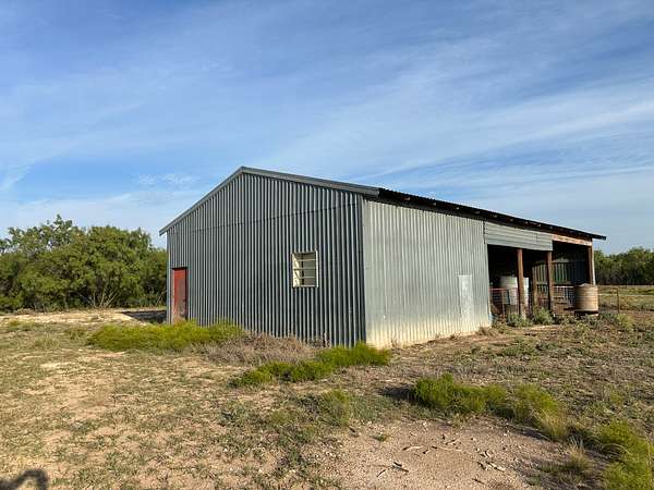 300 Acres of Recreational Land & Farm for Sale in San Angelo, Texas