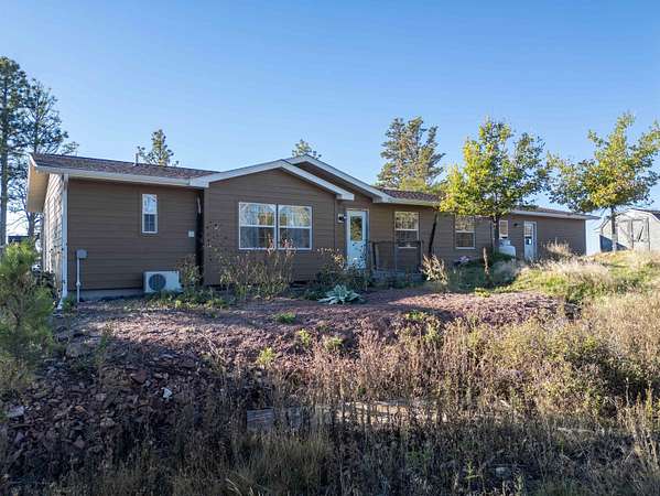 5.26 Acres of Residential Land with Home for Sale in Hot Springs, South Dakota