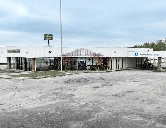 3.23 Acres of Improved Mixed-Use Land for Sale in Fitzgerald, Georgia
