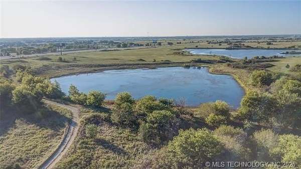 4.53 Acres of Commercial Land for Sale in Skiatook, Oklahoma