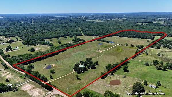 120 Acres of Land with Home for Sale in Murchison, Texas