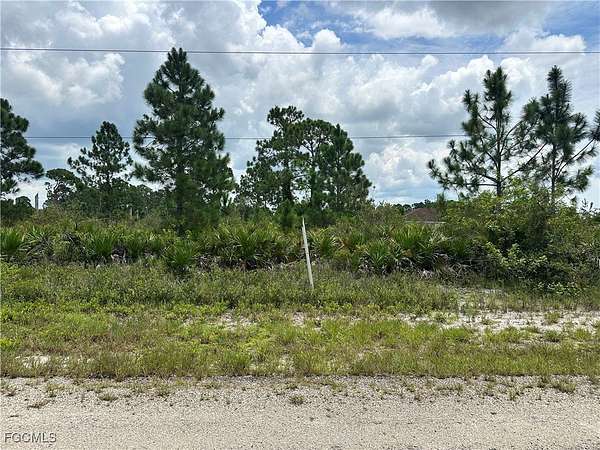 0.25 Acres of Residential Land for Sale in Lehigh Acres, Florida