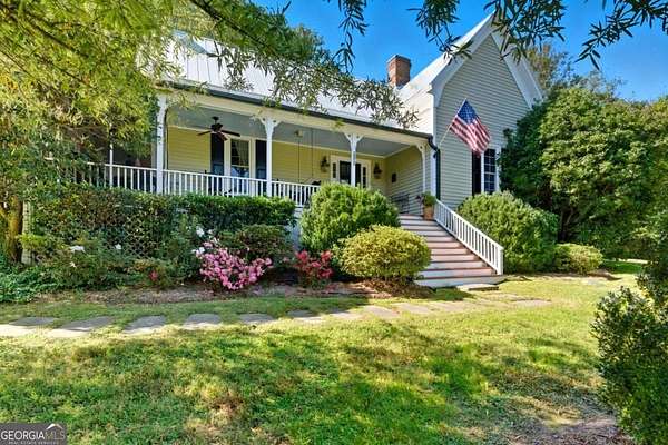 2.84 Acres of Residential Land with Home for Sale in Gillsville, Georgia