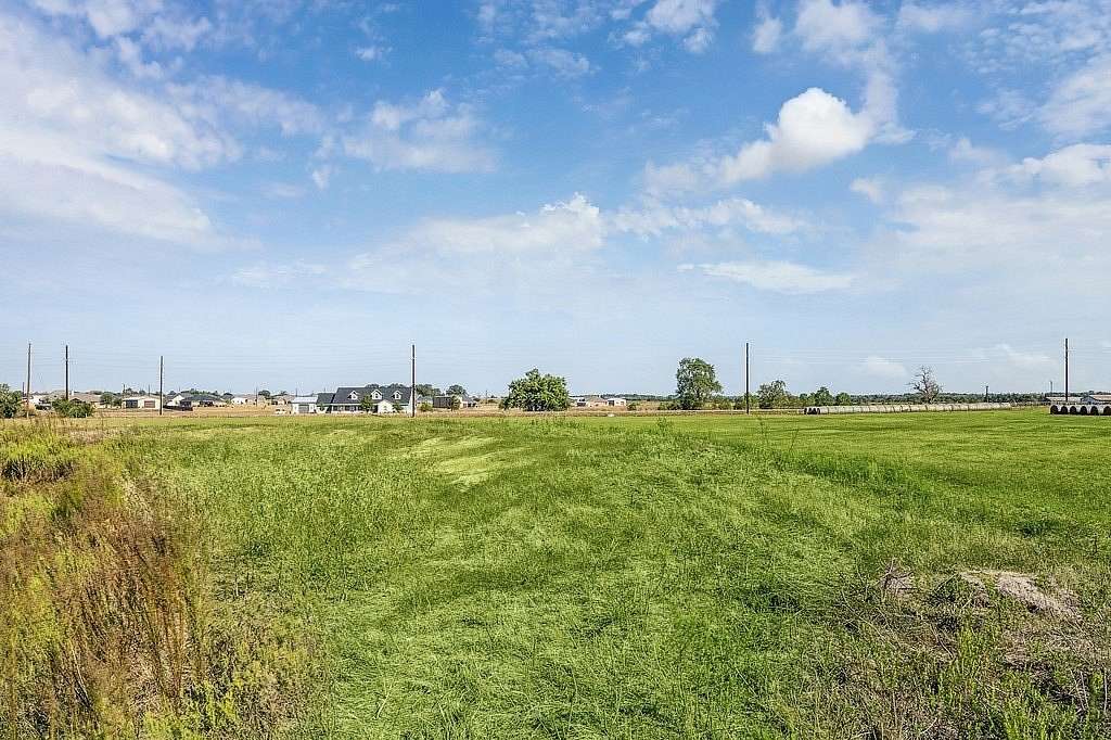 22.2 Acres of Agricultural & Residential Land for Sale in Sealy, Texas