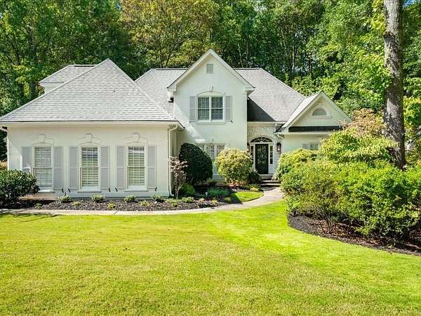 1.52 Acres of Residential Land with Home for Sale in Peachtree Corners, Georgia
