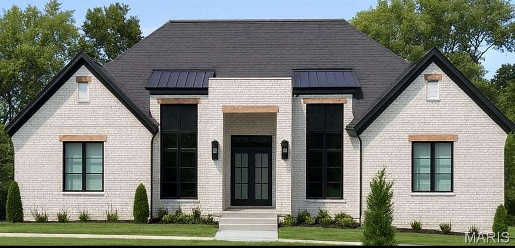 2 Acres of Residential Land with Home for Sale in Edwardsville, Illinois