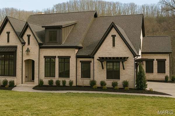 2 Acres of Residential Land with Home for Sale in Edwardsville, Illinois