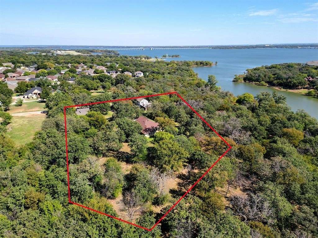 4.66 Acres of Residential Land with Home for Sale in Lake Dallas, Texas