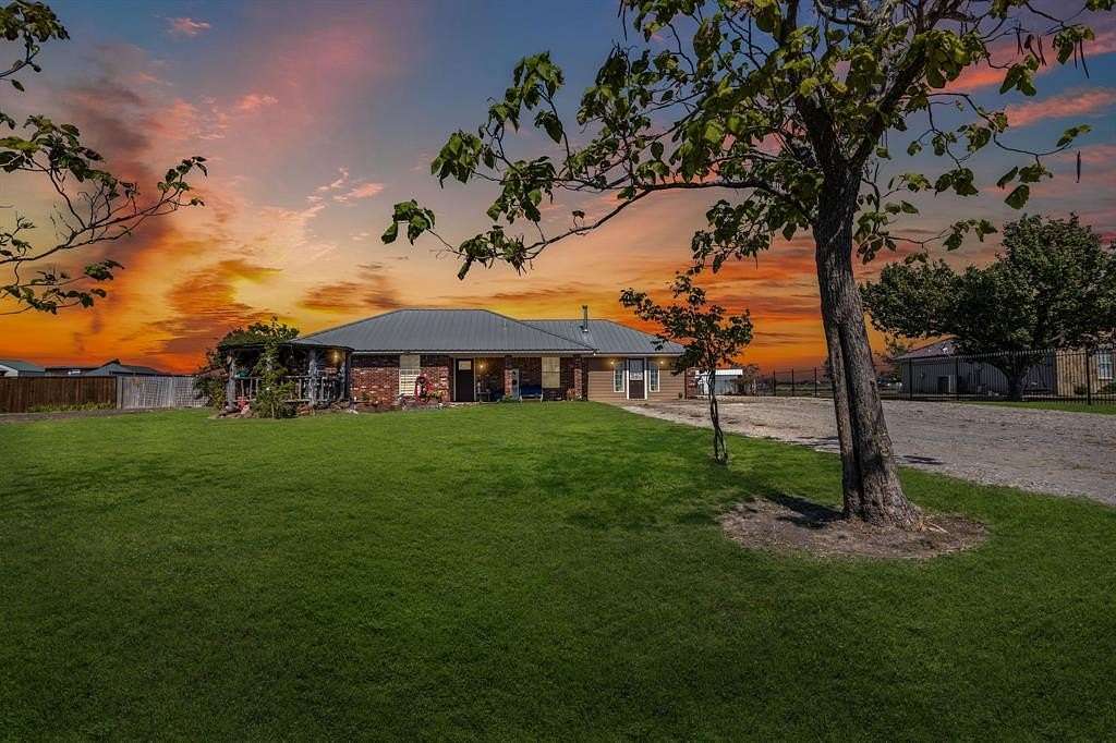 2 Acres of Residential Land with Home for Sale in Caddo Mills, Texas