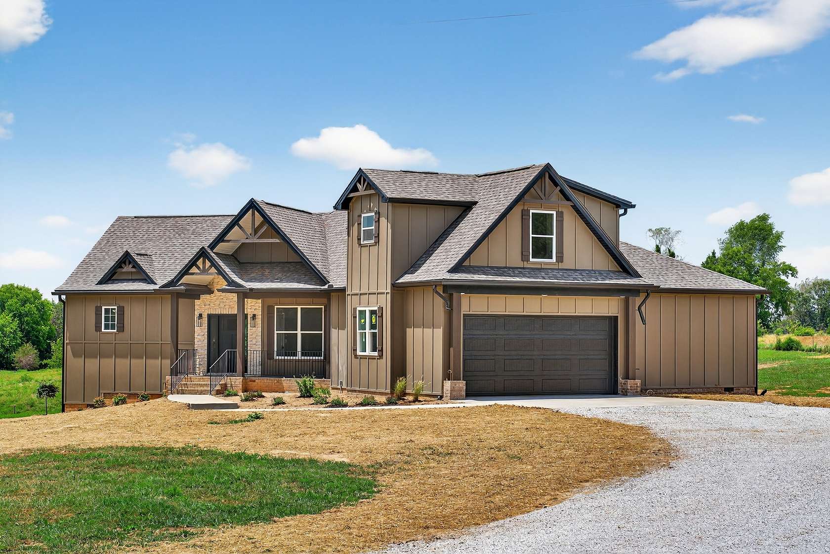 2.63 Acres of Residential Land with Home for Sale in Bethpage, Tennessee