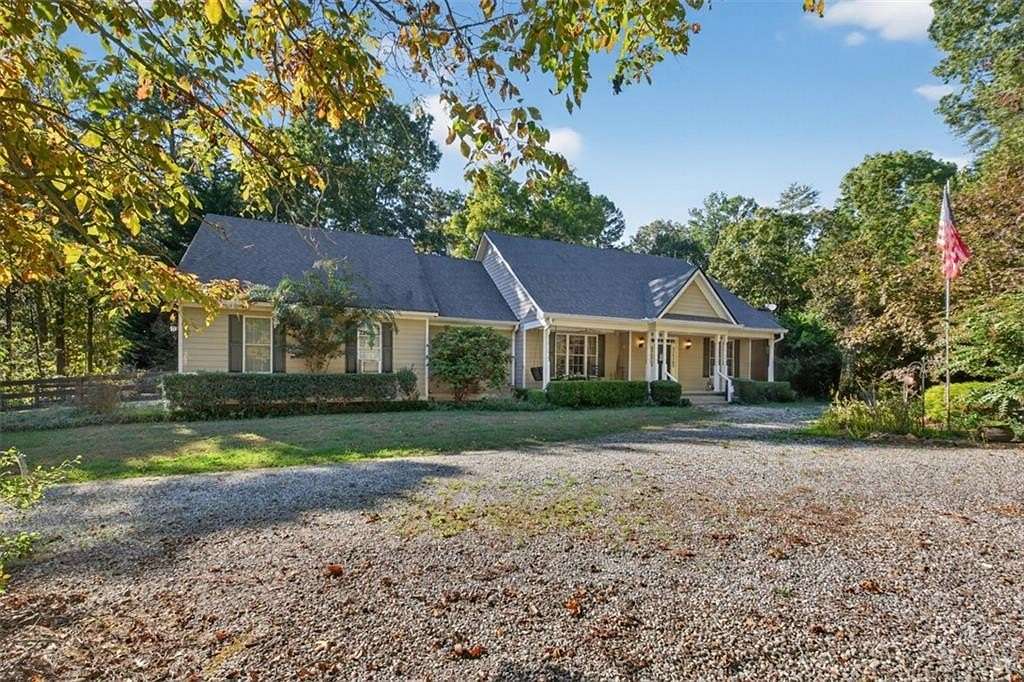 7 Acres of Land with Home for Sale in Dawsonville, Georgia