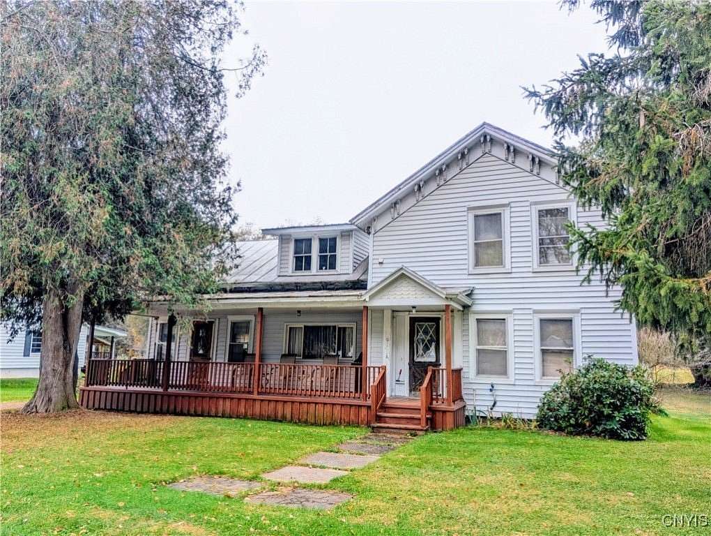 5.42 Acres of Residential Land with Home for Sale in Cincinnatus, New York