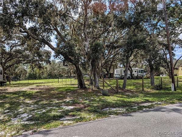 1.23 Acres of Residential Land for Sale in Dunnellon, Florida