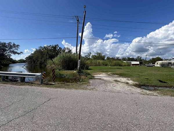 1.1 Acres of Land for Sale in Dulac, Louisiana