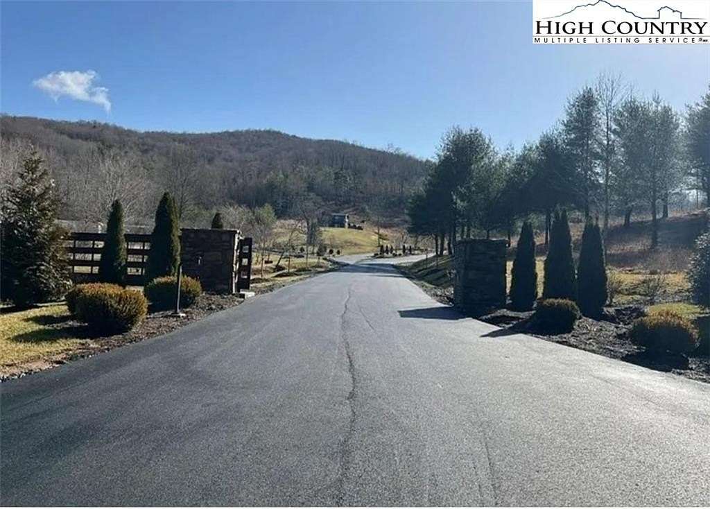 1.21 Acres of Residential Land for Sale in Spruce Pine, North Carolina