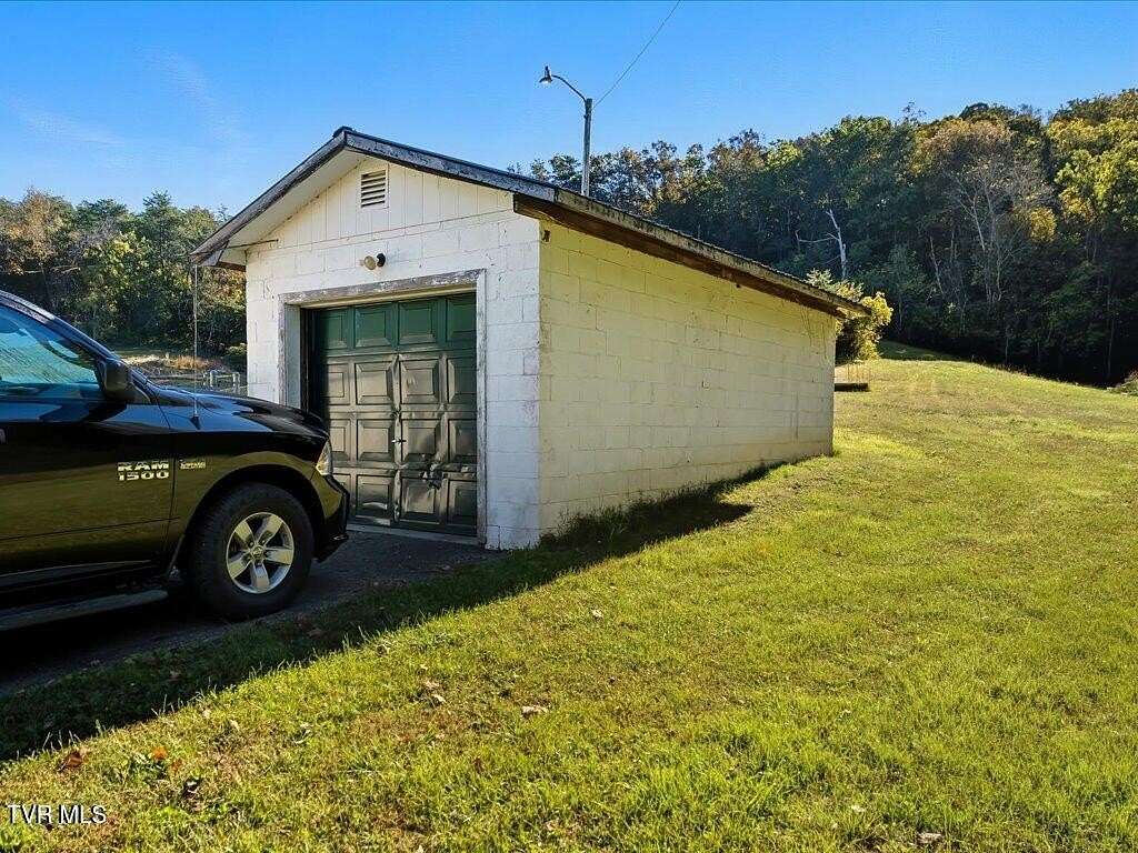 24.5 Acres of Land with Home for Sale in Rutledge, Tennessee