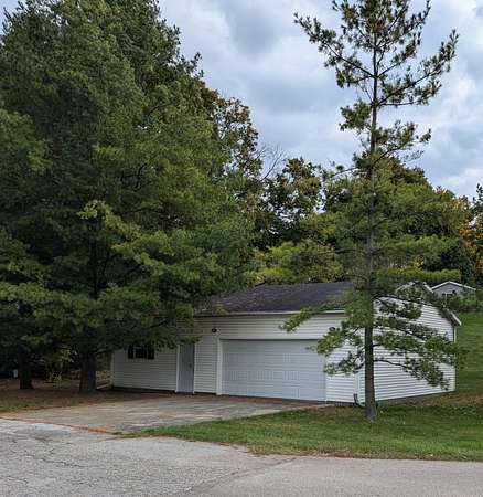 0.25 Acres of Residential Land for Sale in Hudson, Michigan