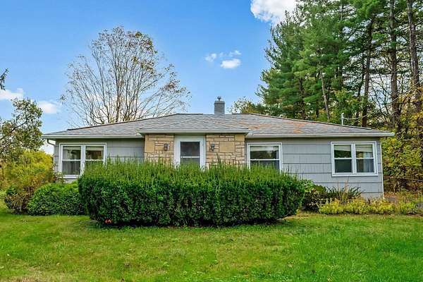 2 Acres of Residential Land with Home for Sale in New Albany, Ohio