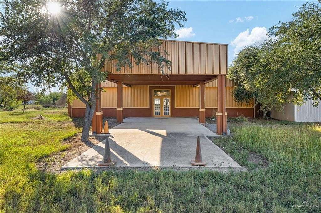5.66 Acres of Improved Commercial Land for Sale in Roma, Texas