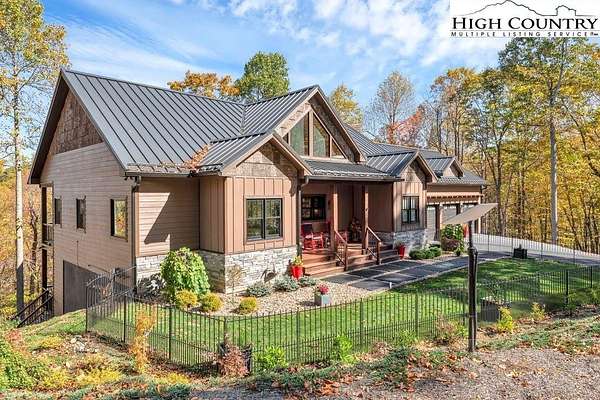 4 Acres of Residential Land with Home for Sale in Boone, North Carolina