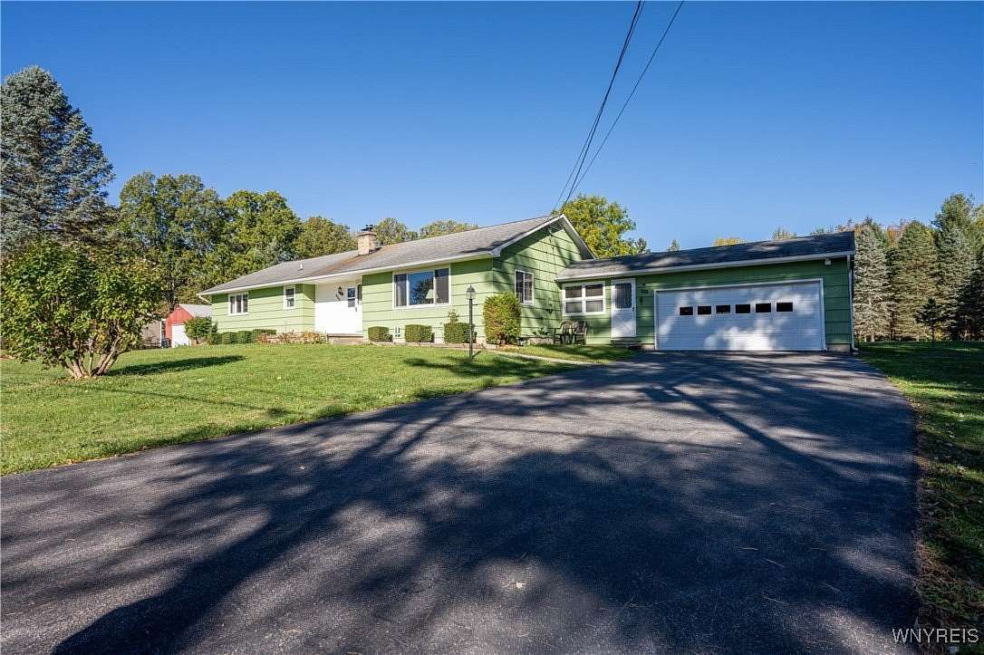 1.9 Acres of Residential Land with Home for Sale in Middleport, New York