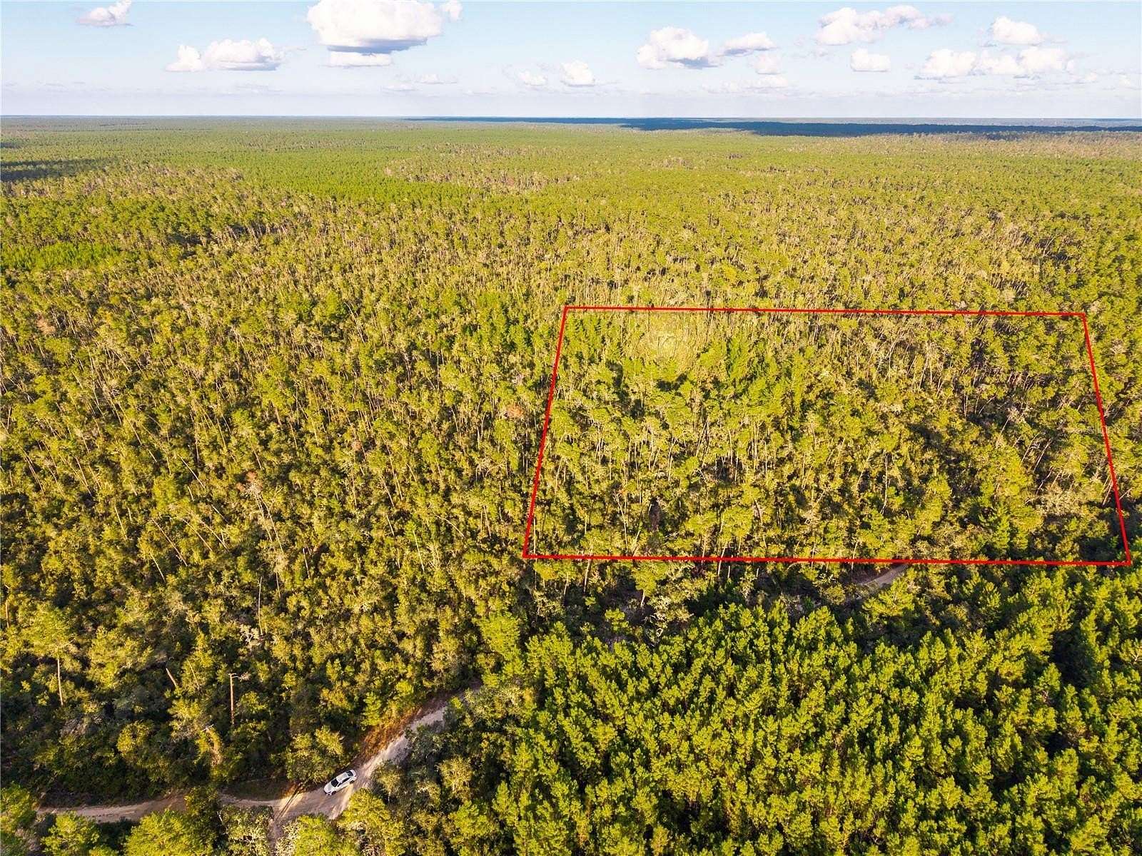 1.7 Acres of Land for Sale in Umatilla, Florida