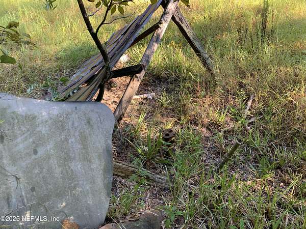 4.16 Acres of Land for Sale in Hawthorne, Florida