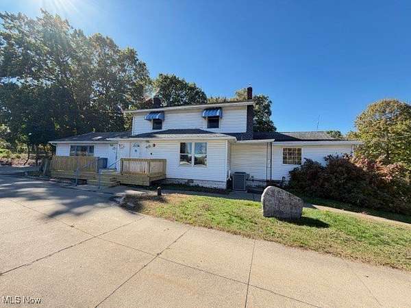 2.88 Acres of Mixed-Use Land for Sale in Akron, Ohio