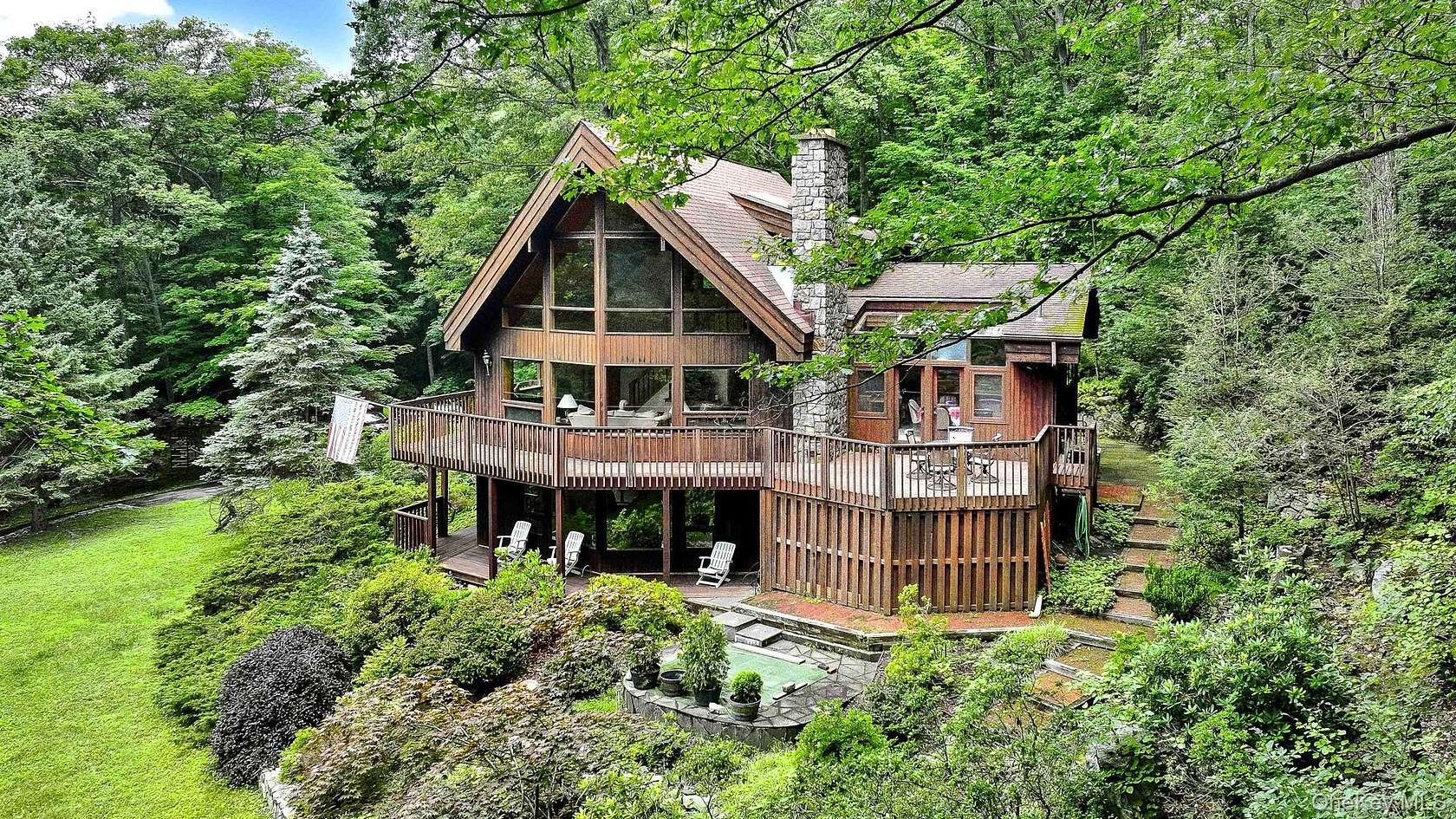 3.87 Acres of Improved Mixed-Use Land for Sale in Garrison, New York