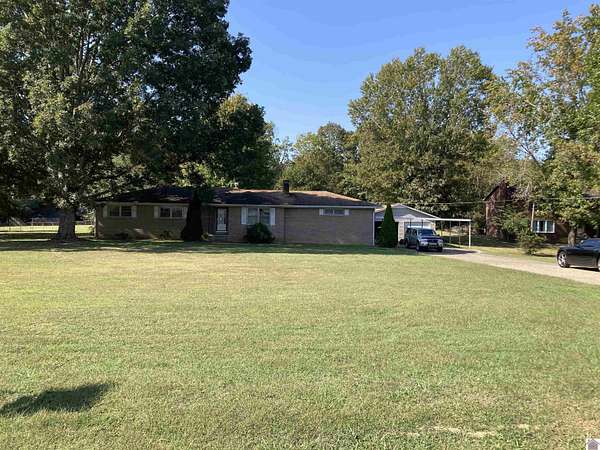 1.76 Acres of Residential Land with Home for Sale in Paducah, Kentucky