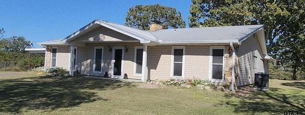 5 Acres of Residential Land with Home for Sale in Pittsburg, Texas