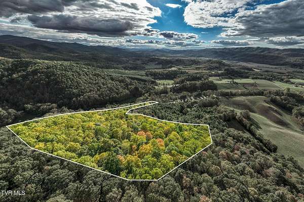16.3 Acres of Recreational Land for Sale in Mountain City, Tennessee