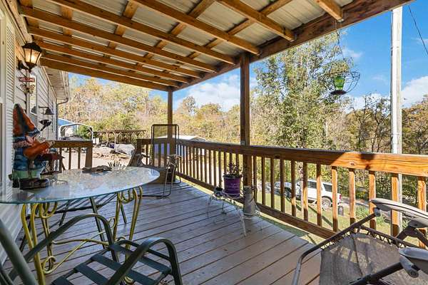 2 Acres of Residential Land with Home for Sale in Somerset, Kentucky