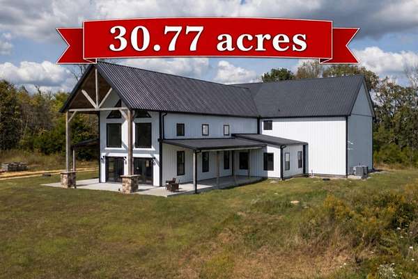 30.8 Acres of Land with Home for Sale in Westmoreland, Tennessee