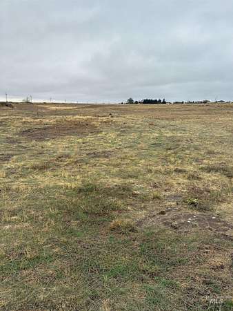 2.5 Acres of Land for Sale in Shoshone, Idaho