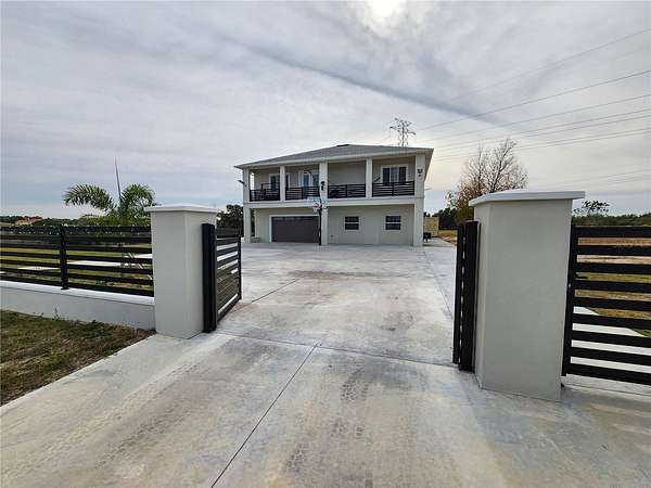4.7 Acres of Land with Home for Lease in Winter Garden, Florida