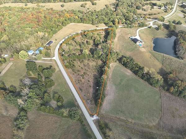 5 Acres of Residential Land for Sale in Callao, Missouri