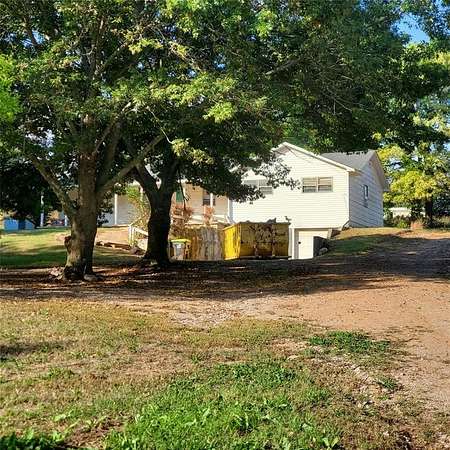 5 Acres of Residential Land with Home for Sale in Purcell, Oklahoma