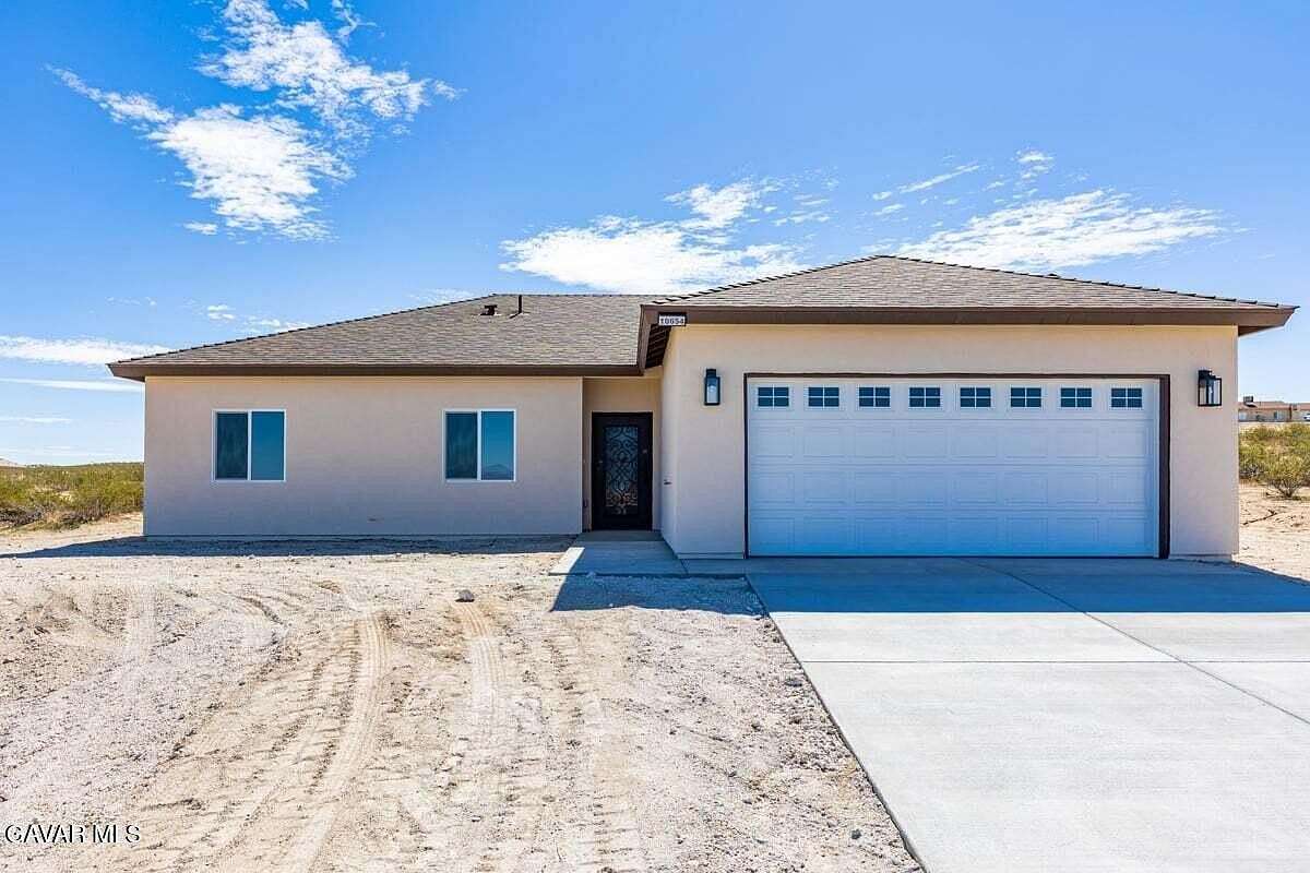 2.55 Acres of Residential Land with Home for Sale in California City, California