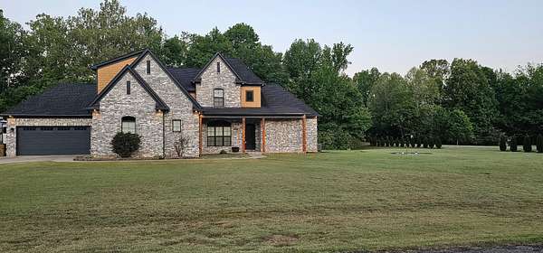 2.19 Acres of Land with Home for Sale in Arlington, Tennessee
