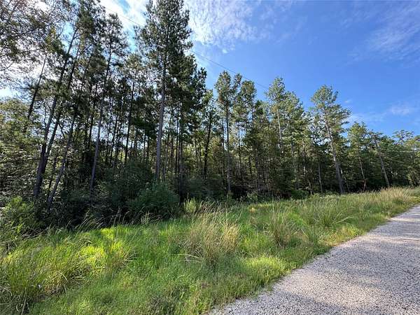 2 Acres of Residential Land for Sale in Huntsville, Texas