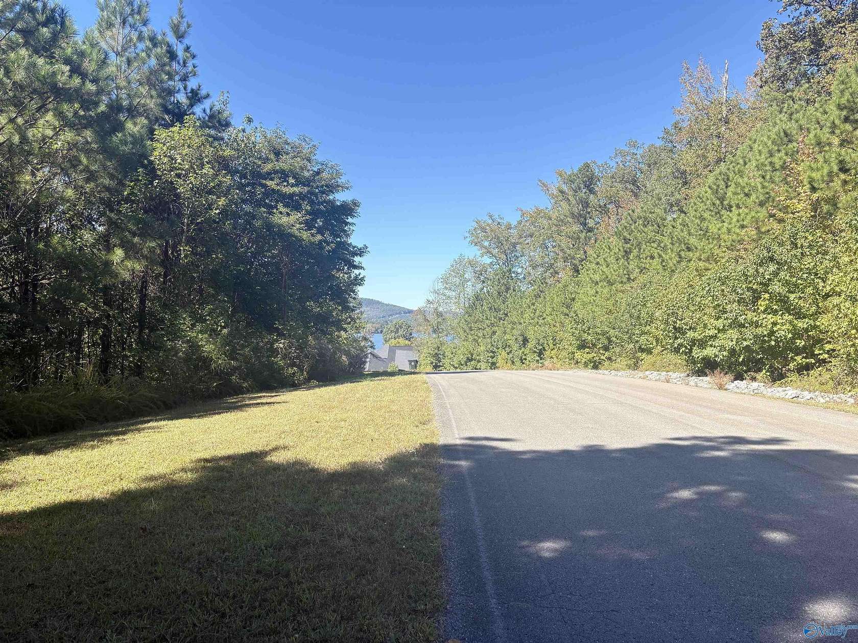 1.22 Acres of Residential Land for Sale in Scottsboro, Alabama