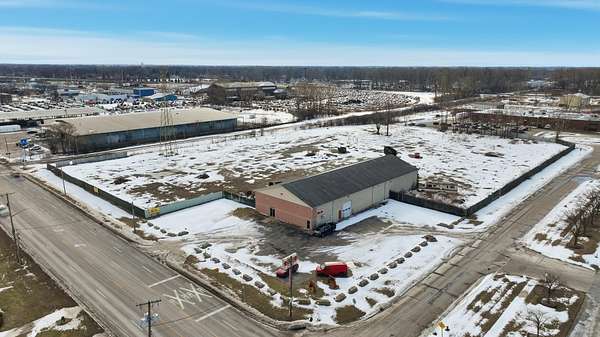 5.7 Acres of Improved Mixed-Use Land for Auction in Toledo, Ohio