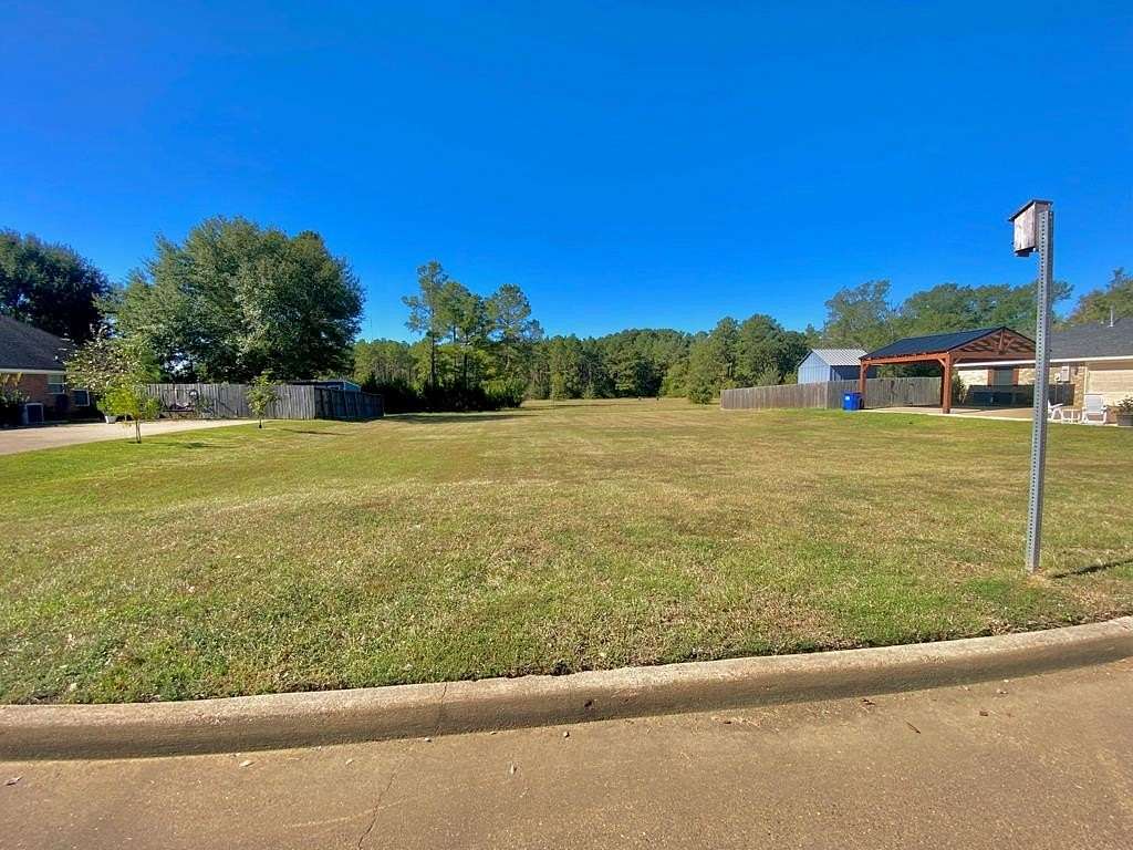 0.27 Acres of Residential Land for Sale in Crockett, Texas